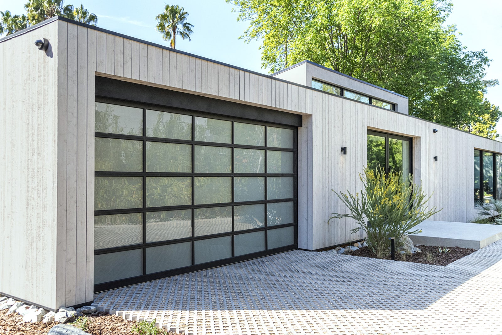 Avante AV Garage Door on Bridge House