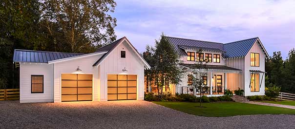 Avante door on a classic farm house