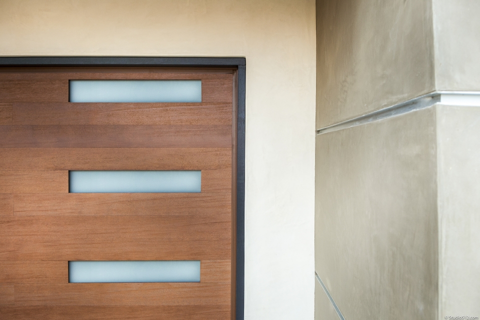Canyon Ridge Modern Close Up Canyon Ridge Modern Windows