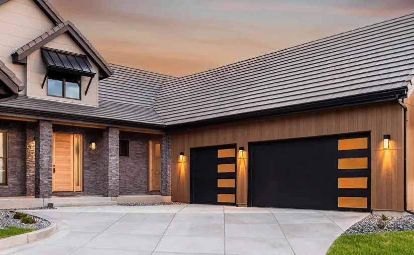 Modern Steel™ garage doors